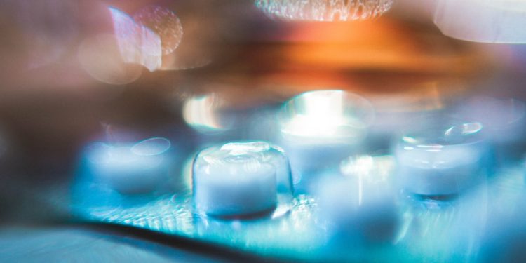 Варианты потенциального социально-экономического ущерба при различных сценариях лекарственного обеспечения и разных уровнях охвата антиретровирусной терапией людей, живущих с ВИЧ