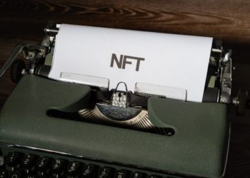 Ночлежка и платформа Kefirium.ru запустили коллекцию NFT
